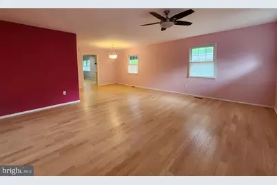 13201 Moss Ranch Lane, Fairfax, VA 22033 - Photo 17
