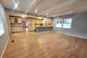13201 Moss Ranch Ln, Fairfax, VA 22033 - Photo 7
