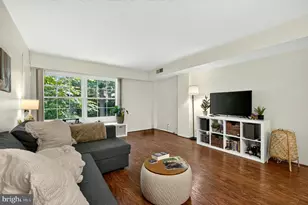 7640 Provincial Dr, McLean, VA 22102 - Photo 9