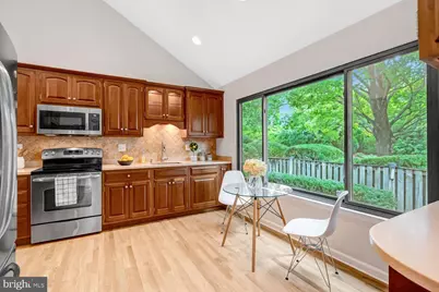 1412 Green Run Lane, Reston, VA 20190 - Photo 37