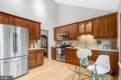 1412 Green Run Lane, Reston, VA 20190 - Photo 5