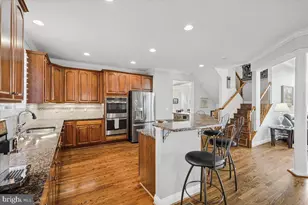 7853 Railroad St, Dunn Loring, VA 22027 - Photo 23