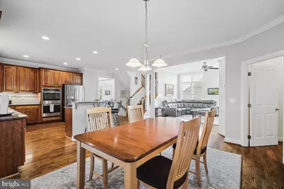 7853 Railroad Street, Dunn Loring, VA 22027 - Photo 27
