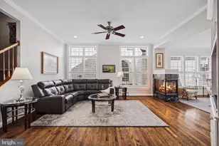 7853 Railroad St, Dunn Loring, VA 22027 - Photo 29