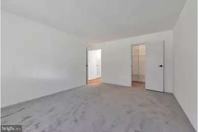 2817 Jermantown Road #105, Oakton, VA 22124 - Photo 11