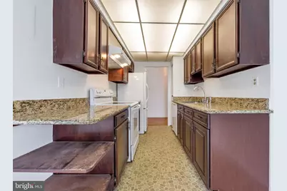2817 Jermantown Road #105, Oakton, VA 22124 - Photo 5
