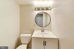 9152 Burke Rd, Burke, VA 22015 - Photo 15