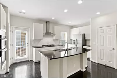 9652 Pullman Place, Fairfax, VA 22031 - Photo 13
