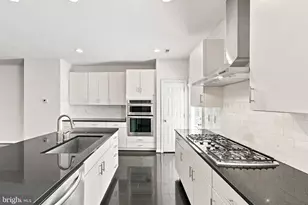 9652 Pullman Pl, Fairfax, VA 22031 - Photo 15
