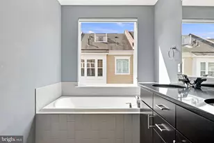 9652 Pullman Pl, Fairfax, VA 22031 - Photo 33