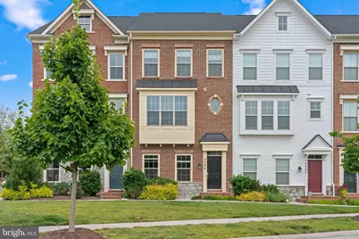 5284 Ridgeview Retreat Drive, Chantilly, VA 20151 - Photo 1