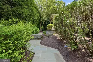9842 Corsini Ct, Vienna, VA 22182 - Photo 85
