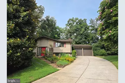 10027 W Constable Court, Fairfax, VA 22032 - Photo 1