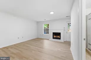 14214 Asher View, Centreville, VA 20121 - Photo 3