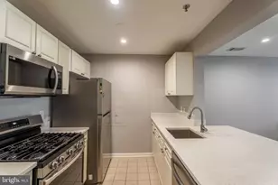 5565 Seminary Rd, Falls Church, VA 22041 - Photo 3
