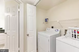 3922 Penderview Dr, Fairfax, VA 22033 - Photo 11