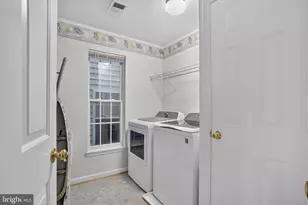 9954 E Hill Dr, Lorton, VA 22079 - Photo 41