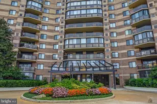 8340 Greensboro Dr, McLean, VA 22102 - Photo 29