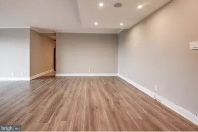 8340 Greensboro Drive #303, McLean, VA 22102 - Photo 7