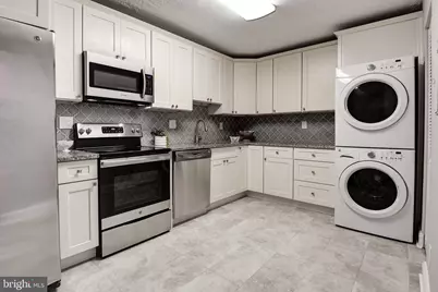 8340 Greensboro Drive #303, McLean, VA 22102 - Photo 3