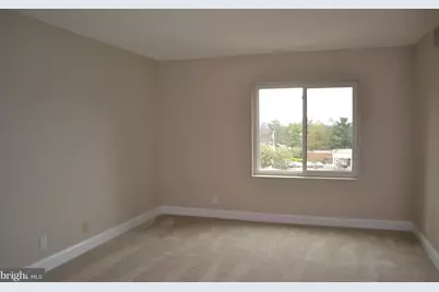 8340 Greensboro Drive #303, McLean, VA 22102 - Photo 9