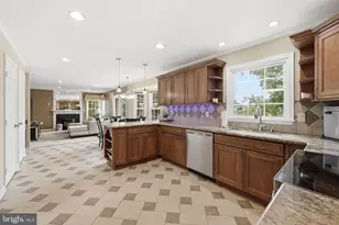 6803 Marleigh Ct, Clifton, VA 20124 - Photo 11