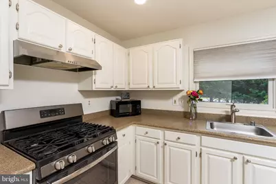 13425 Alfred Mill Court, Herndon, VA 20171 - Photo 11