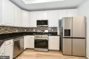 4627 Hummingbird Ln, Fairfax, VA 22033 - Photo 13