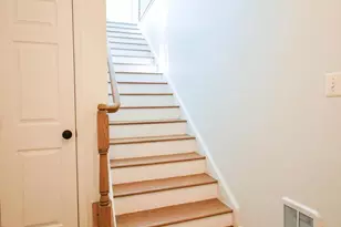 4627 Hummingbird Ln, Fairfax, VA 22033 - Photo 3