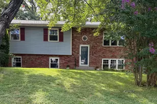 14521 Lock Dr, Centreville, VA 20120 - Photo 1