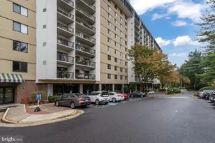 3800 Powell Ln, Falls Church, VA 22041 - Photo 1