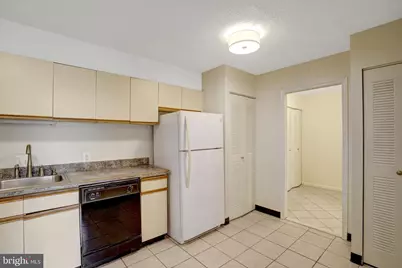 3800 Powell Lane #727, Falls Church, VA 22041 - Photo 13