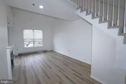 1641 International Drive #410, McLean, VA 22102 - Photo 3
