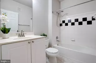 11321 Aristotle Dr, Fairfax, VA 22030 - Photo 29