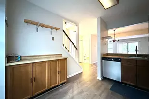 5700 Medallion Ct, Alexandria, VA 22303 - Photo 13