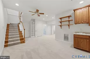 6806 Thompson Crest Ct, McLean, VA 22101 - Photo 11