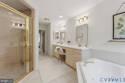 6806 Thompson Crest Court, McLean, VA 22101 - Photo 7