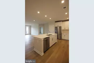 1669 Bandit Loop #403, Reston, VA 20190 - Photo 3