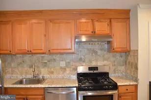 4108 Mangalore Dr, Annandale, VA 22003 - Photo 3
