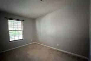 12100 Greenway Ct, Fairfax, VA 22033 - Photo 11