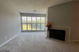 12100 Greenway Ct, Fairfax, VA 22033 - Photo 5