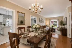 3738 Freehill Ln, Fairfax, VA 22033 - Photo 11