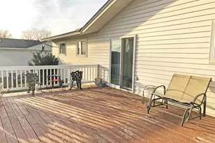 8331 Wesleyan St, Vienna, VA 22180 - Photo 9