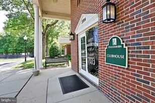 3805 Green Ridge Ct, Fairfax, VA 22033 - Photo 5
