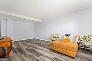 9904 Hagel Cir, Lorton, VA 22079 - Photo 3
