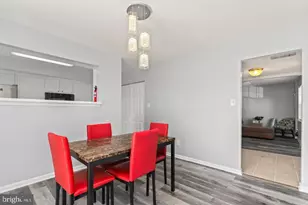 9904 Hagel Cir, Lorton, VA 22079 - Photo 11