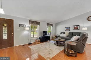 2913 Ashdown Forest Dr, Herndon, VA 20171 - Photo 13