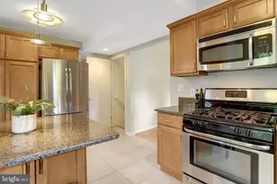 5910 Edgehill Dr, Alexandria, VA 22303 - Photo 21