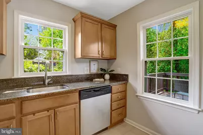 5910 Edgehill Drive, Alexandria, VA 22303 - Photo 13