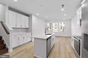 2621 River Birch Rd, Herndon, VA 20171 - Photo 11